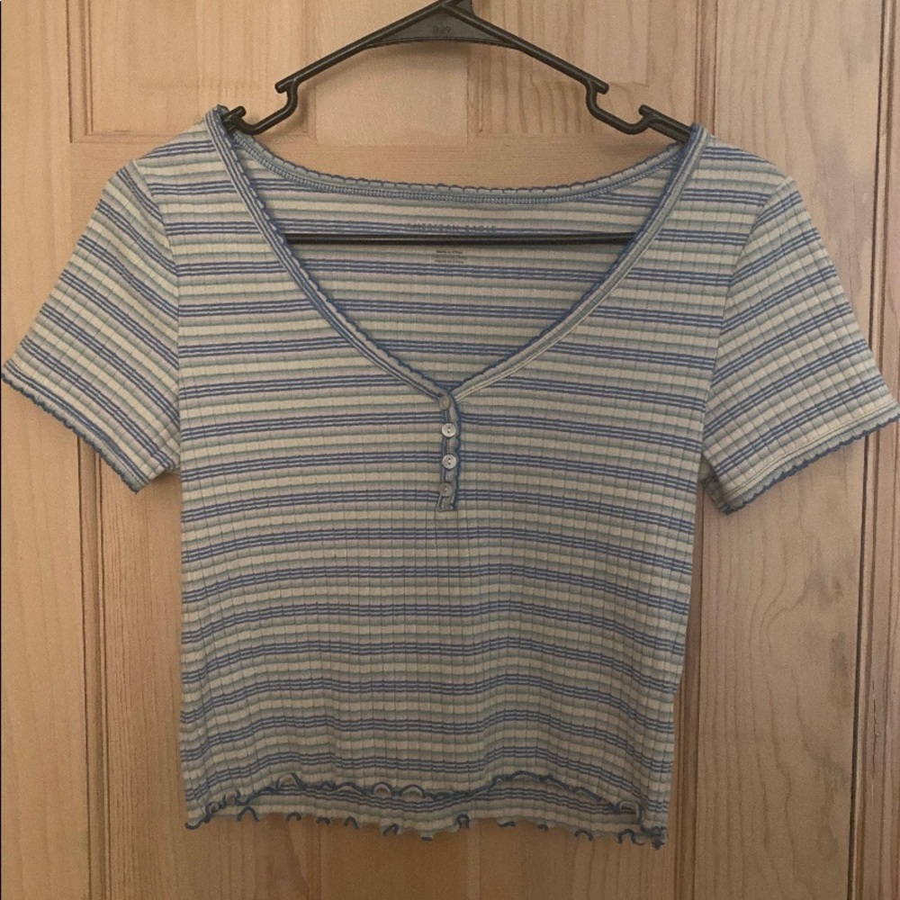 American Eagle Cropped Tee